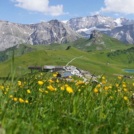 Berghotel Hahnenmoos Adelboden Kültér fotó
